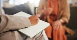 Overland Iop| #1 Intensive Outpatient Programs | Los Angeles Ca What’s the Difference Between Psychologist and Therapist?